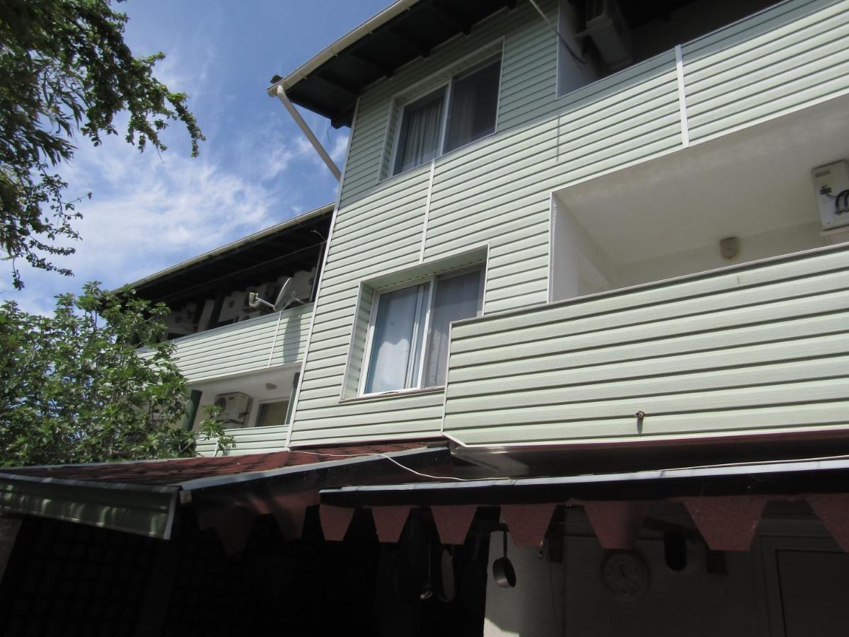 Hostel Papagal Warna Exterior foto