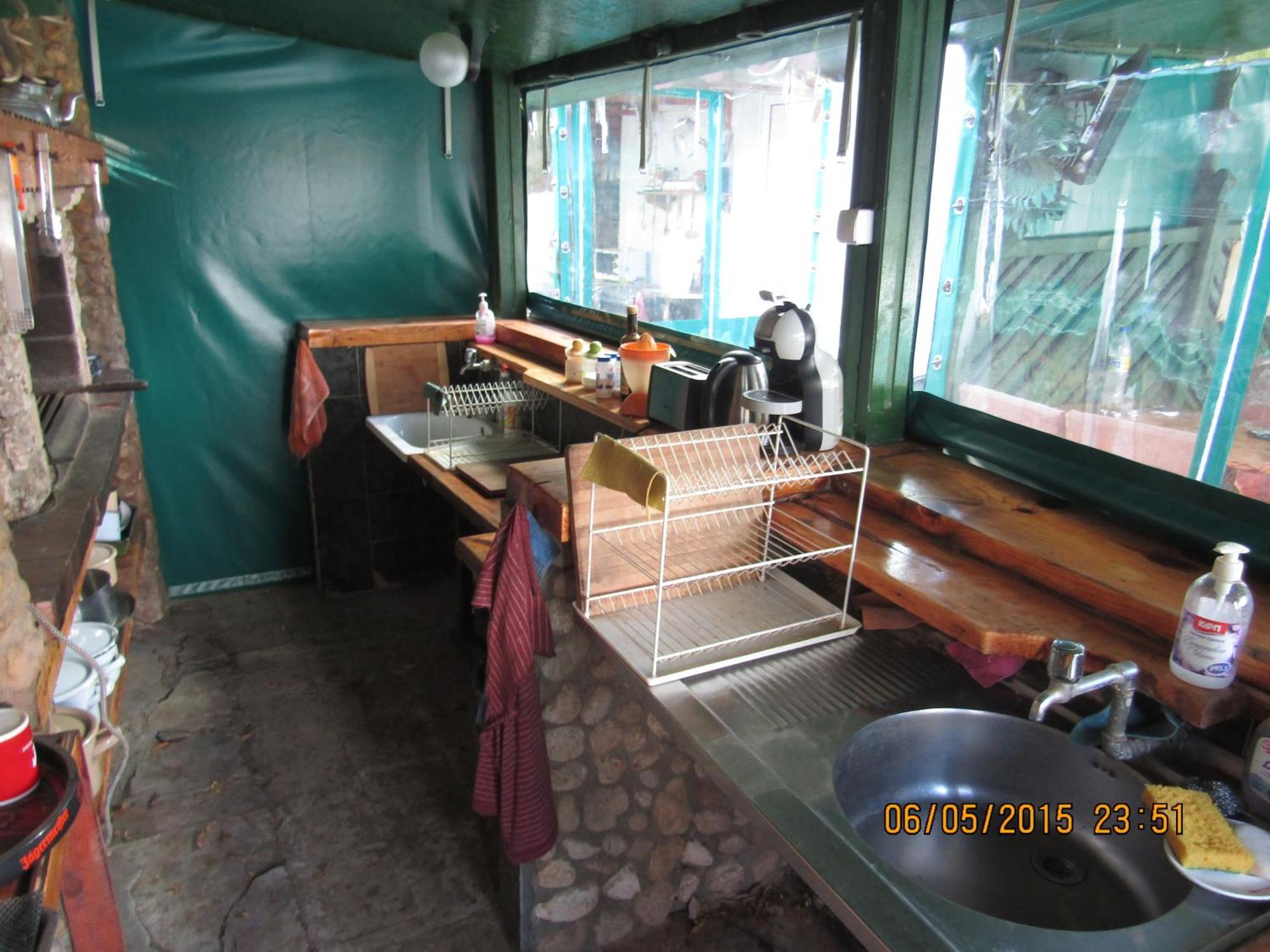 Hostel Papagal Warna Exterior foto