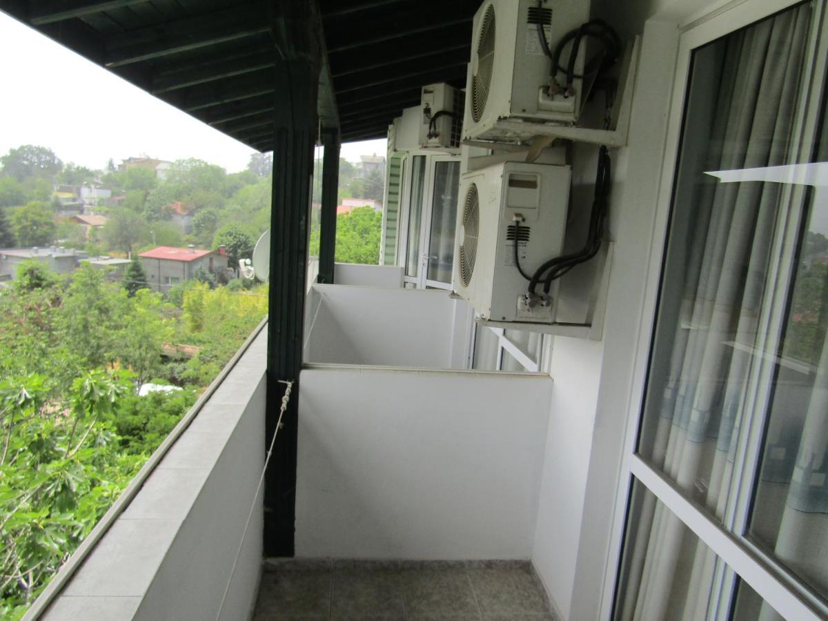 Hostel Papagal Warna Exterior foto